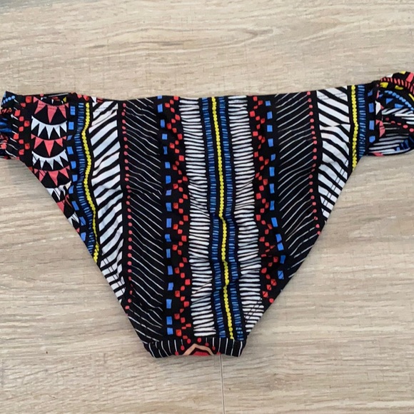 Bar III bikini bottoms - Picture 2 of 3